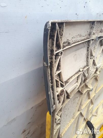 Решетка радиатора renault trucks Premium (01.96)