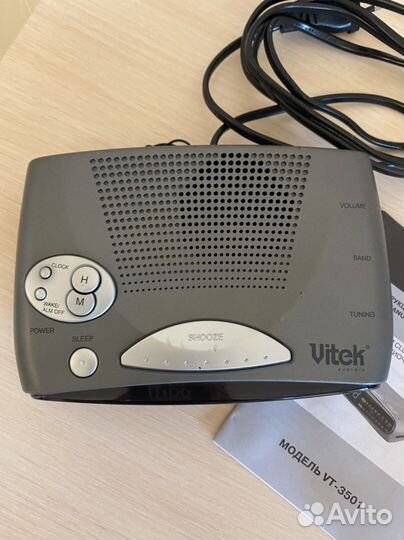 Радиочасы vitek
