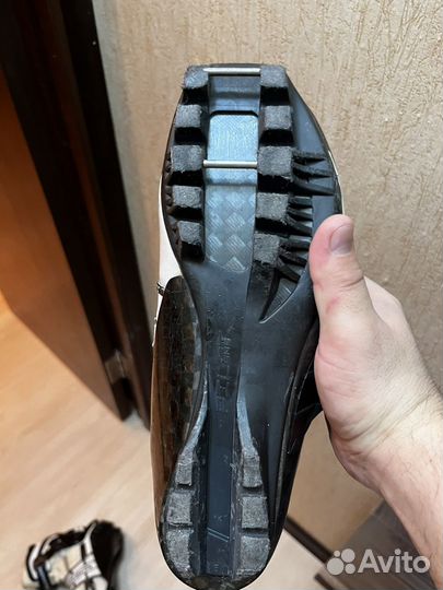 Ботинки для беговых лыж 40