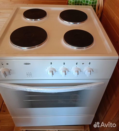 Электроплита с духовкой новая