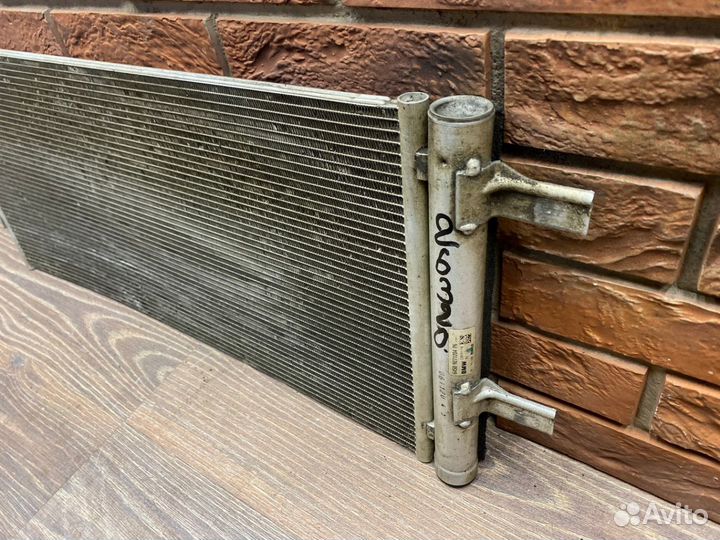 Б/У Б/У Радиатор кондиционера Mini F55 2014