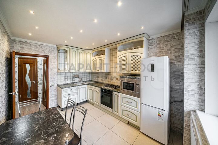 2-к. квартира, 67,9 м², 7/10 эт.