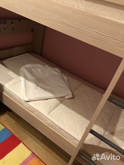 Двухъярусная кровать бу с матрасами