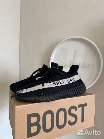 Кроссовки Yeezy boost 350 v2 Oreo