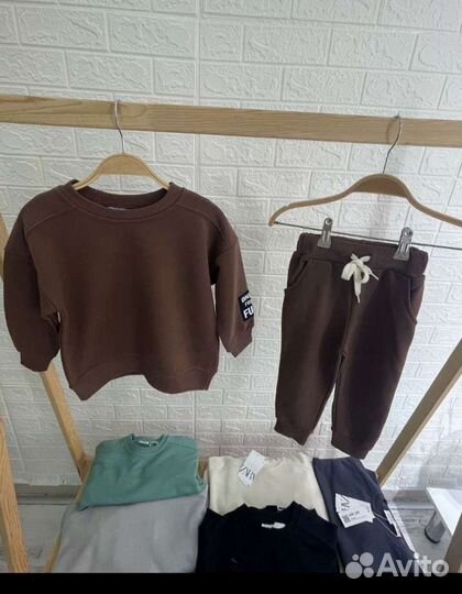 Костюм на мальчика Zara новый