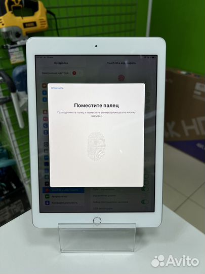 Планшет Apple iPad (5generation) 32gb wifi
