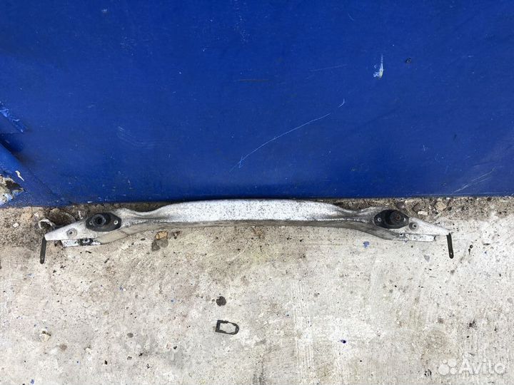 Усилитель переднего бампера Audi A4 B7