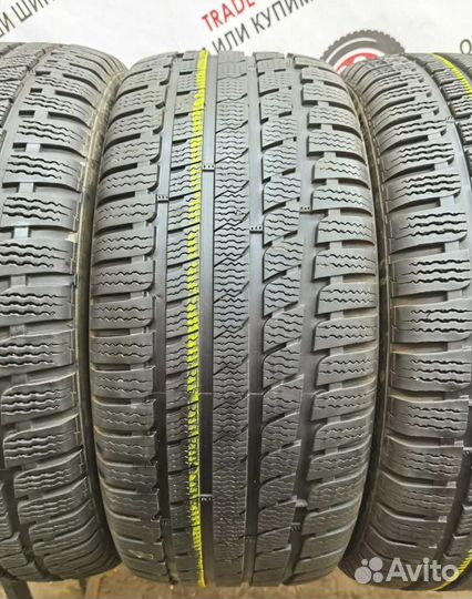 Kumho WinterCraft KW27 225/55 R17 96L