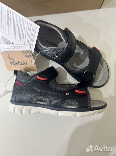 Сандалии новые 28 на мальчика
