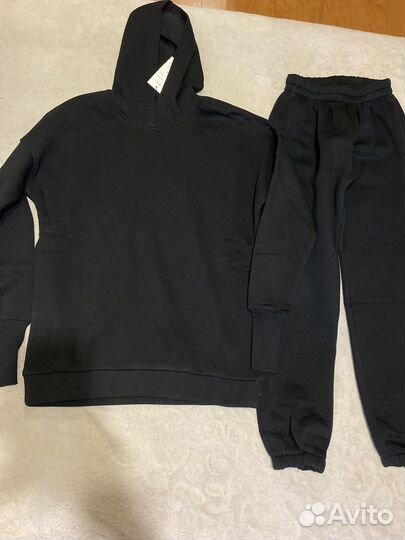 Спортивный костюм новый