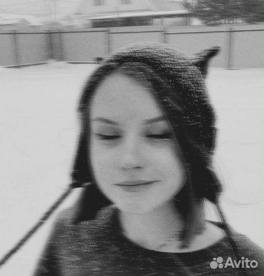 Вязаный чепчик с кошачьими ушками (devil hat)