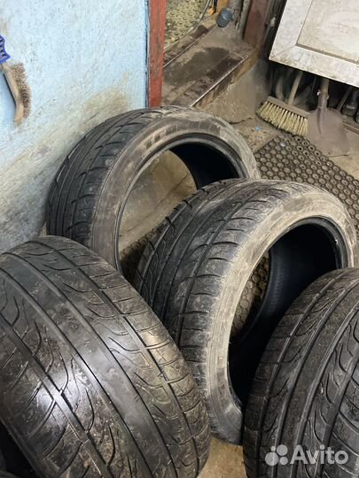 Tracmax XSport F110 275/40 R20 и 315/35 R20 110W