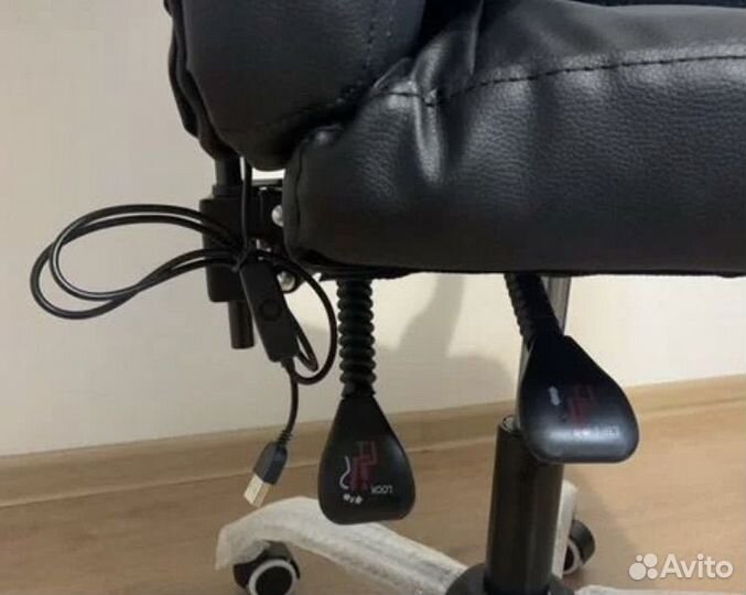 Офисное компьютерное кресло