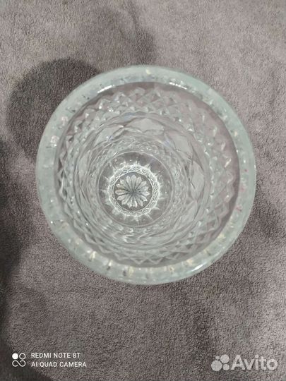 Хрустальная ваза