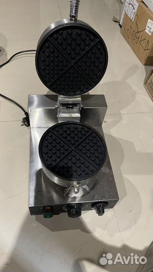 Вафельница hurakan