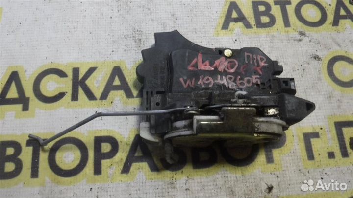 Замок двери передней правой Mitsubishi Lancer 10