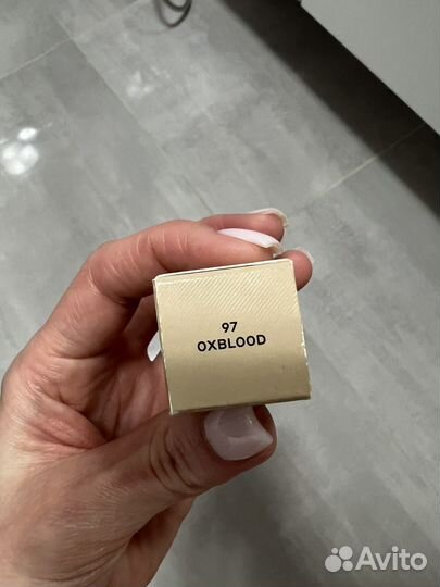 Burberry губная помада Oxblood 97 Оригинал