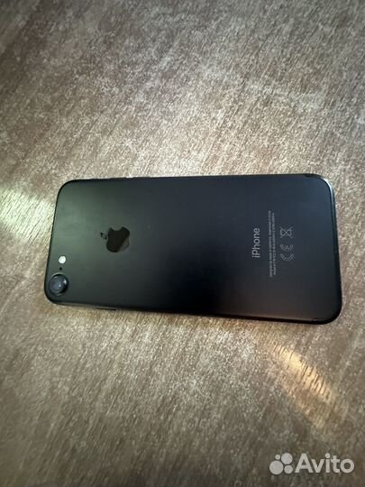 iPhone 7, 32 ГБ