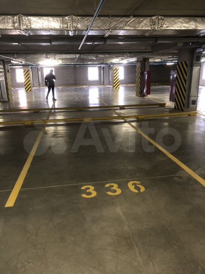 Машиноместо, 13 м²