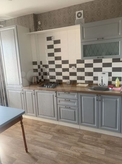 1-к. квартира, 40 м², 5/5 эт.