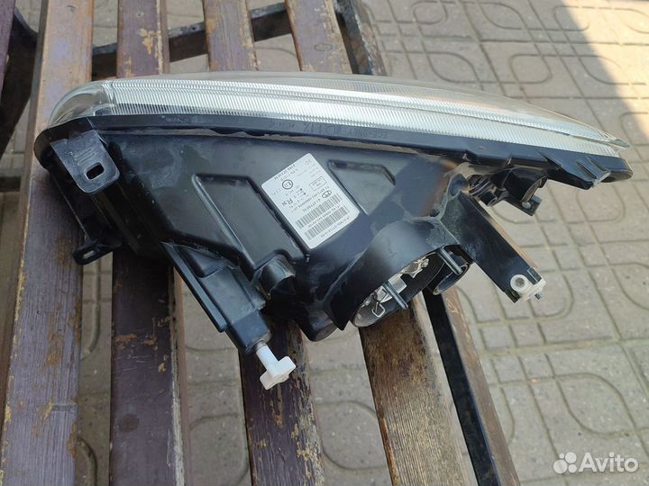 Фара правая ваз Гранта 1