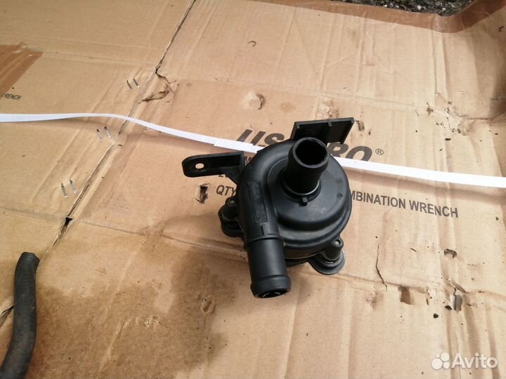 Помпа электрическая дополнит Jaguar Land Rover