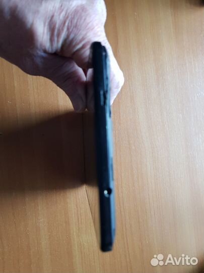 Планшет с симкартой Supra M728G