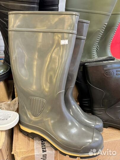 Резиновые сапоги женские и мужские,размеры 36-46