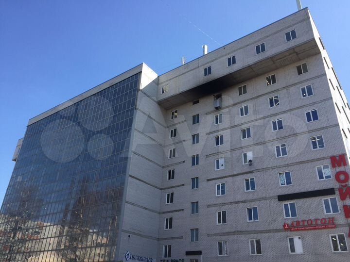 Помещение под автосервис, производство 1375 м²