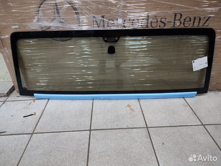 Стекло лобовое Jeep Wrangler