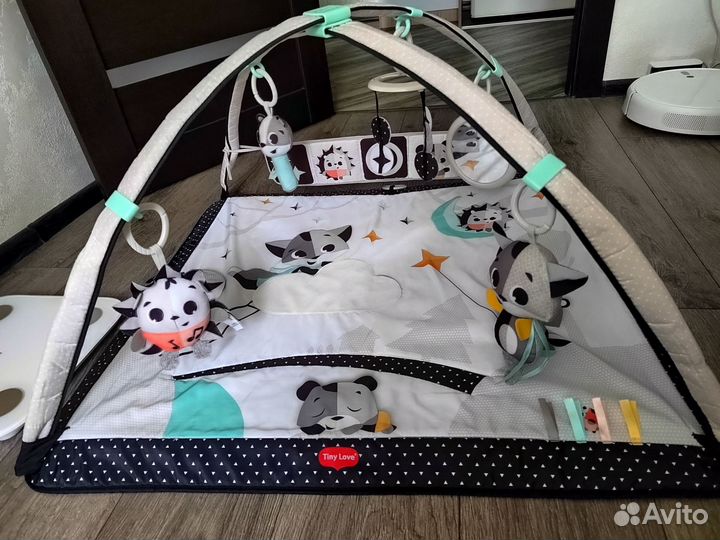 Развивающий коврик tiny love