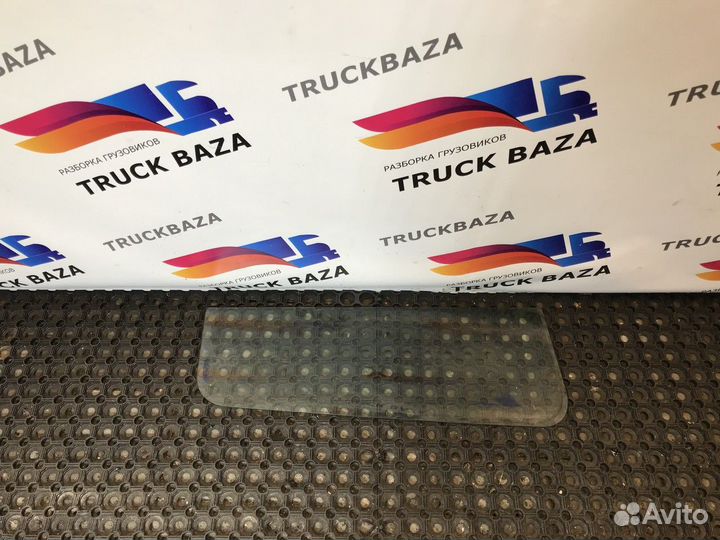 1284622 Стекло двери боковое