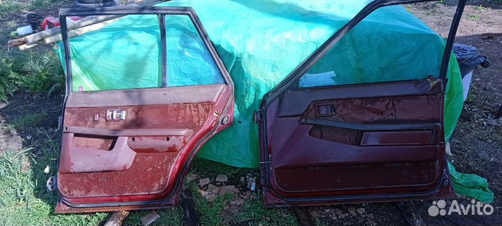 Двери на Мазда 626 1983-1985г
