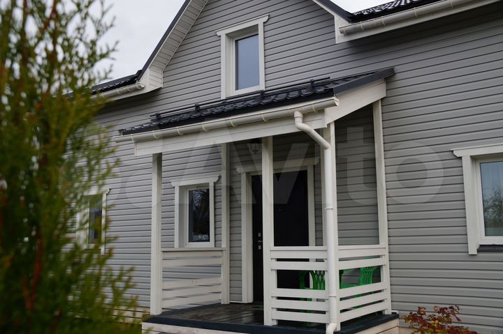 Коттедж 160 м² на участке 9 сот.