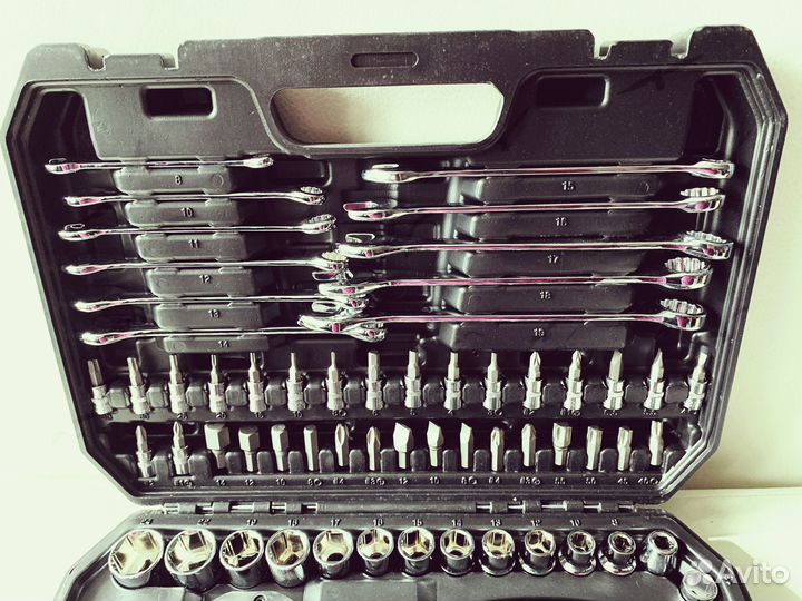 Набор инструментов в чемодане Сата 78 предметов