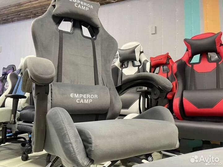 Компьютерное игровое кресло геймерское с массажем