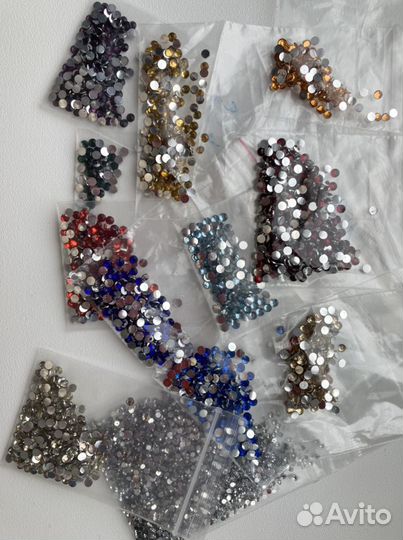 Стразы для ногтей