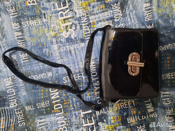 Сумка клатч лаковая кожа