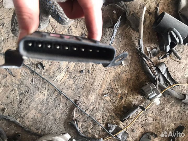 Коммутатор зажигания Toyota / Lexus