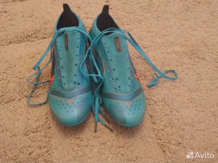 Футбольные бутсы Nike Mercurial Vapor