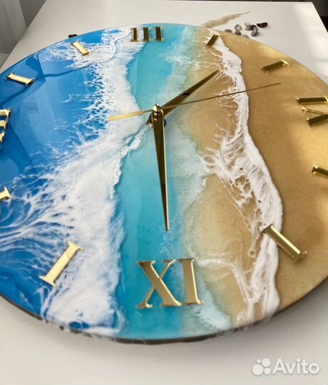 Часы из эпоксидной смолы