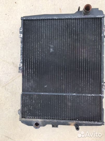 Основной радиатор audi 80 2,3