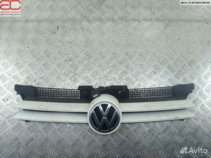 Решетка радиатора для Volkswagen Golf 4 1J0853653C