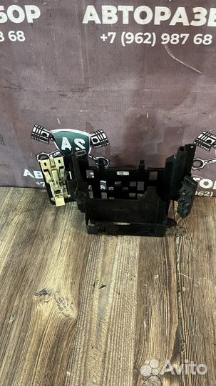 Bmw 5G30 Корпус блока управления двигателем