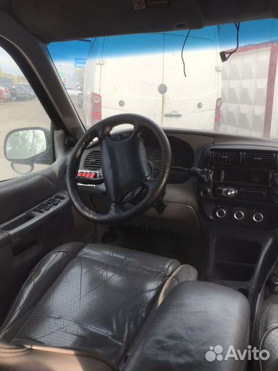 Ford Explorer 4.0 AT, 1997, 100 000 км