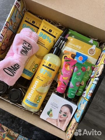 Коробка подарочная