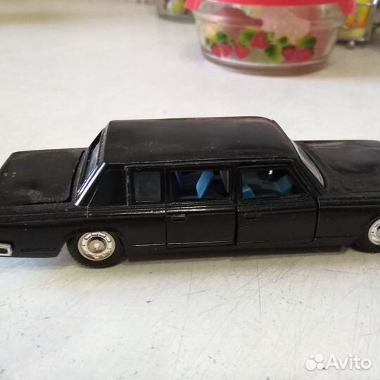 Модель автомобиля ЗИЛ 115