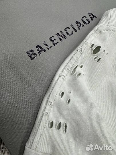 Футболка balenciaga