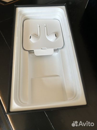 Коробка от iPhone 11 pro 64 GB