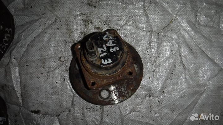 Ступица задняя Toyota Corolla (E120) 2000-2007